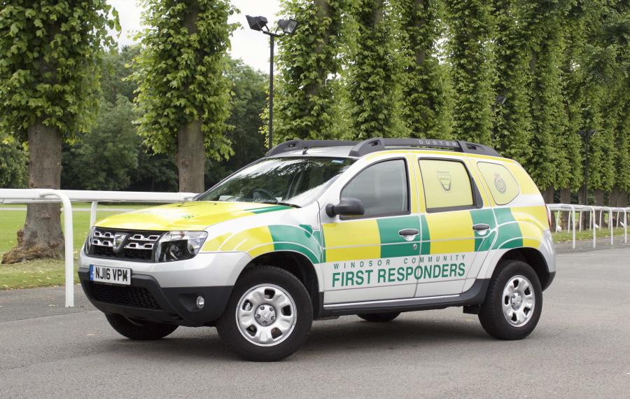  Dacia Duster First Responders 2016 года  (фото 2 из 4)